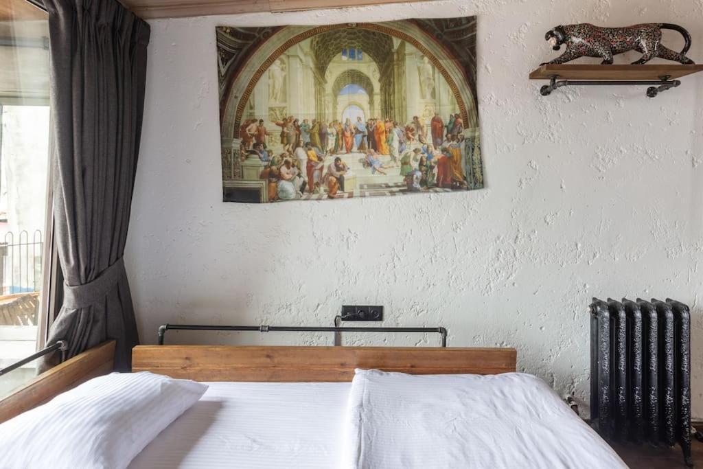 Historic Unique Town House Golden Horn Istanbul Apartment Bagian luar foto