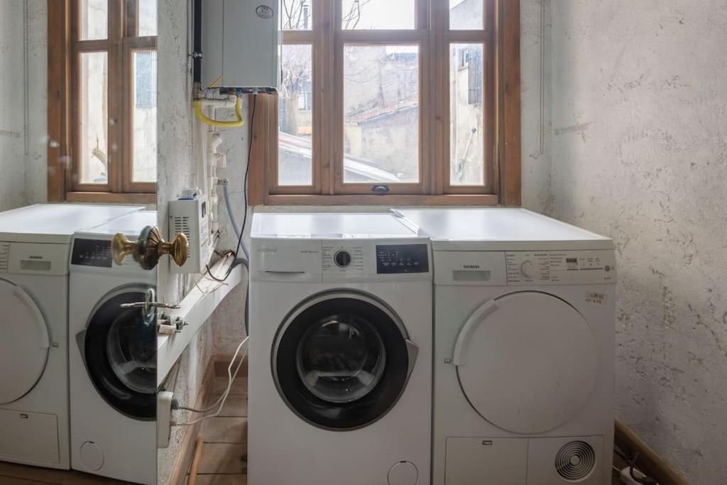Historic Unique Town House Golden Horn Istanbul Apartment Bagian luar foto