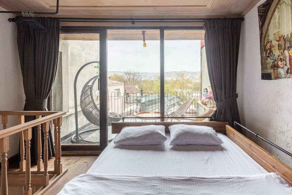 Historic Unique Town House Golden Horn Istanbul Apartment Bagian luar foto