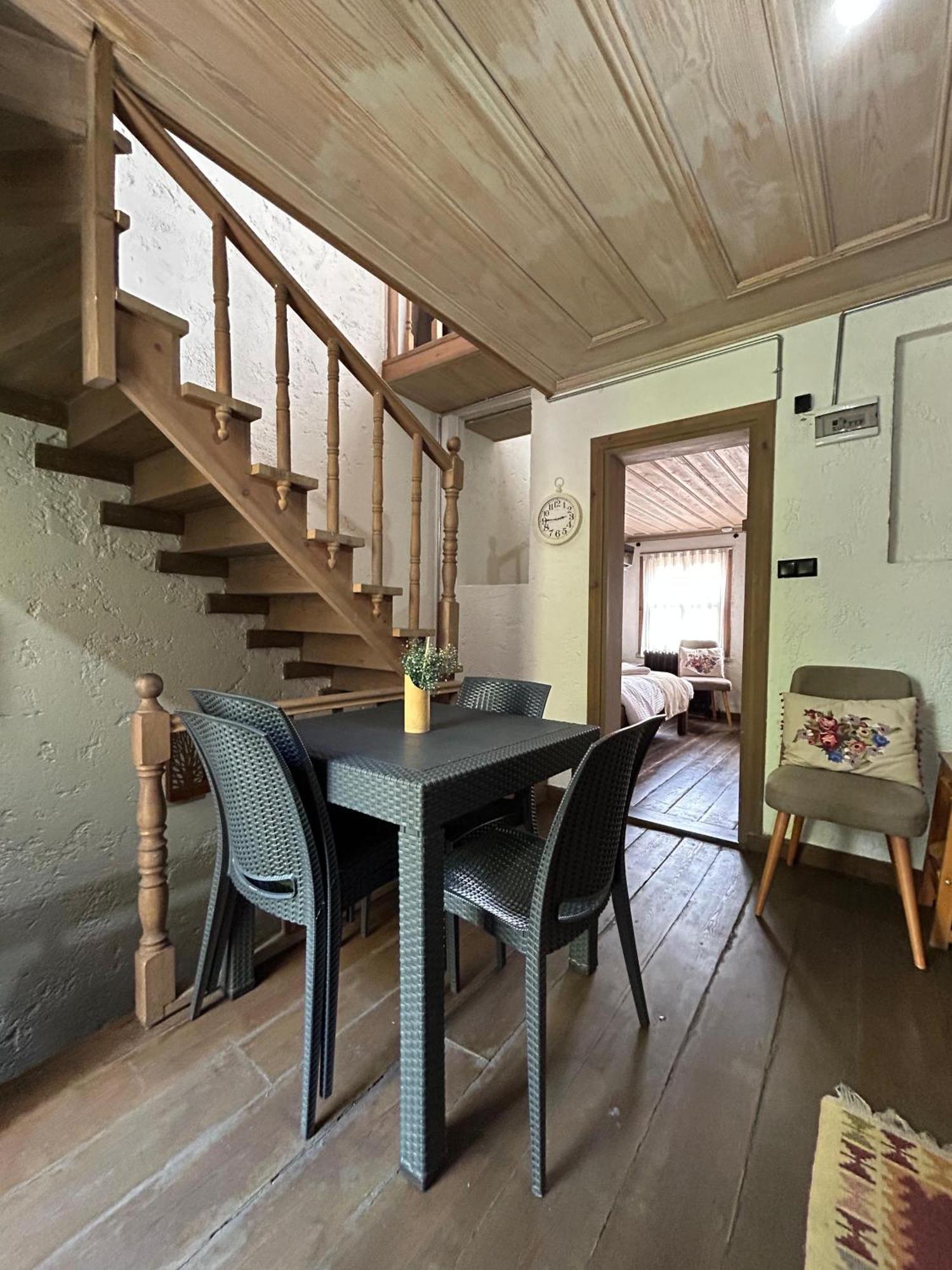 Historic Unique Town House Golden Horn Istanbul Apartment Bagian luar foto